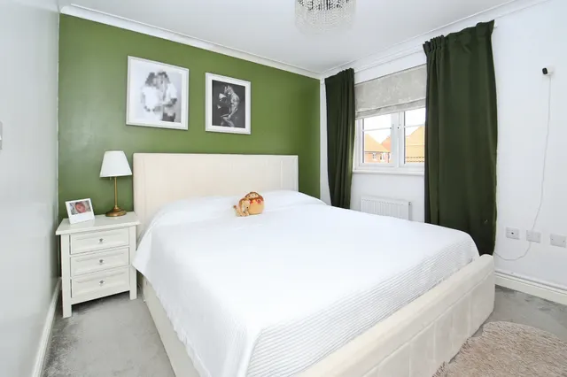Violet Avenue, Whittlesey, PE7, photo 2