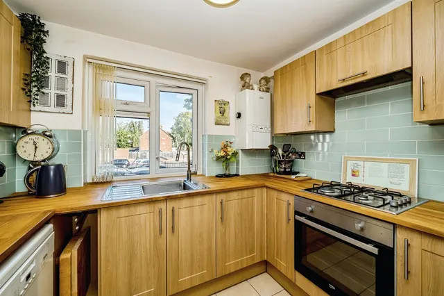 Buttermere Avenue, Slough, SL1, photo 3