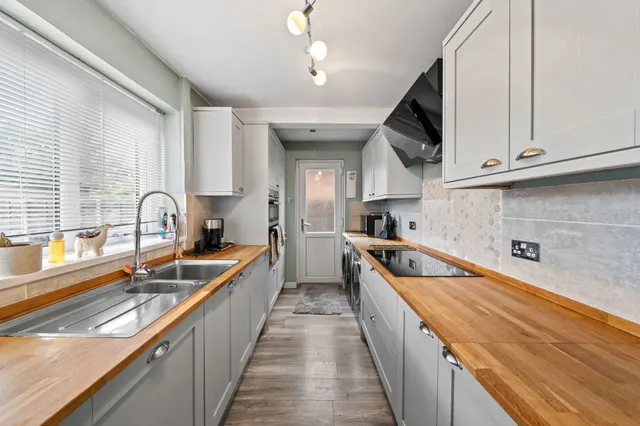 Photo 3 — Greenfields Crescent, Ashton-In-Makerfield, Wigan, WN4 8QY