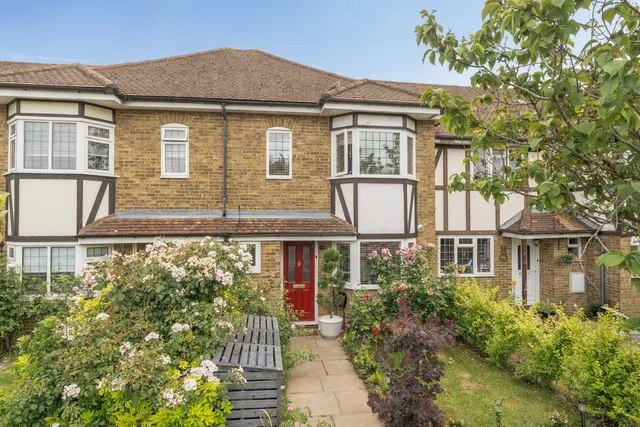 Thrush Green, Harrow, HA2, photo 1