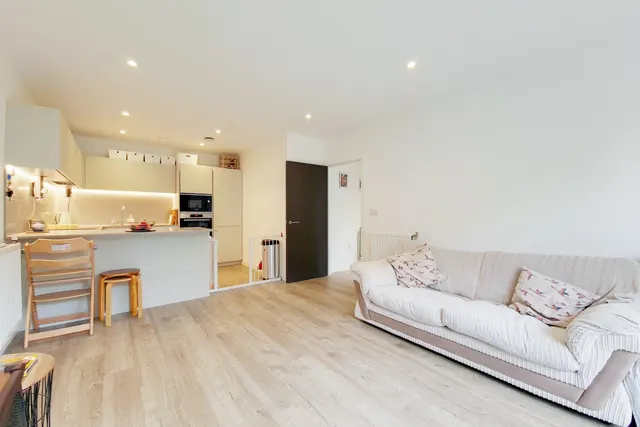 Photo 2 — Exeter Place, Sydenham Hill, SE26 6AE