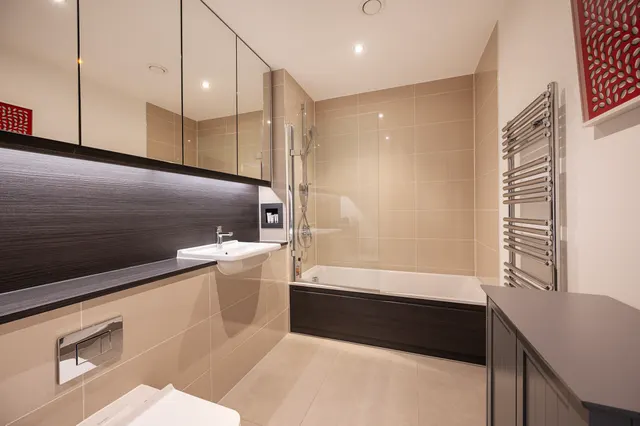 Photo 2 — Flat 29, Quadra Court, LONDON