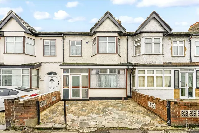 Meads Lane, Seven Kings, IG3, photo 1