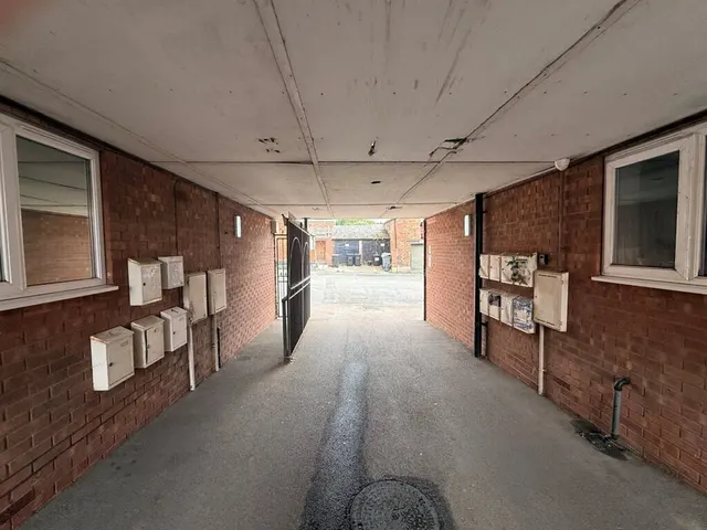 Photo 2 — Dudley Road, GRANTHAM