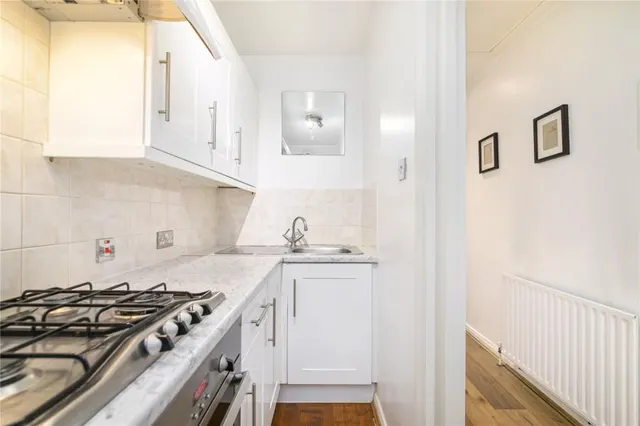 Inverness Terrace, London, W2, photo 2