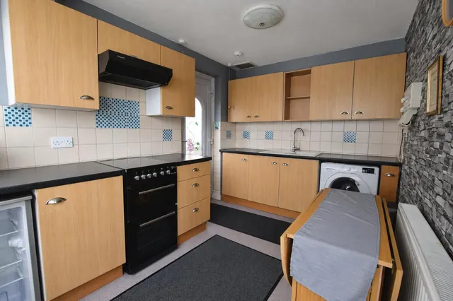 Coxley View, Wakefield, WF4, photo 3