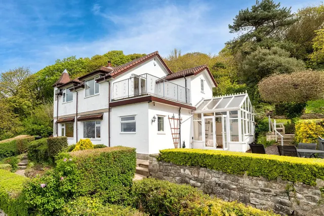 Hillside, Hillside, Prestatyn, Denbighshire, LL19 9PW, photo 1