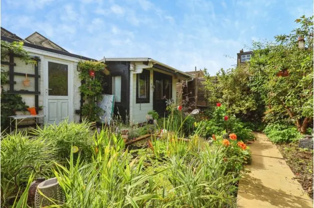 Old Orchard Place, Hailsham, BN27, photo 3