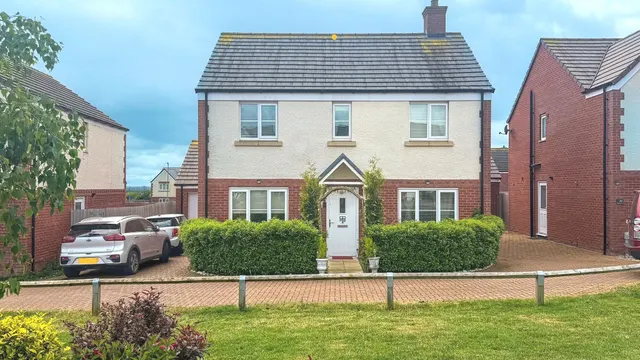Academy Drive, Northampton, photo 1