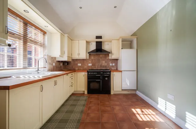 Bank Street, Bishops Waltham, SO32, photo 3