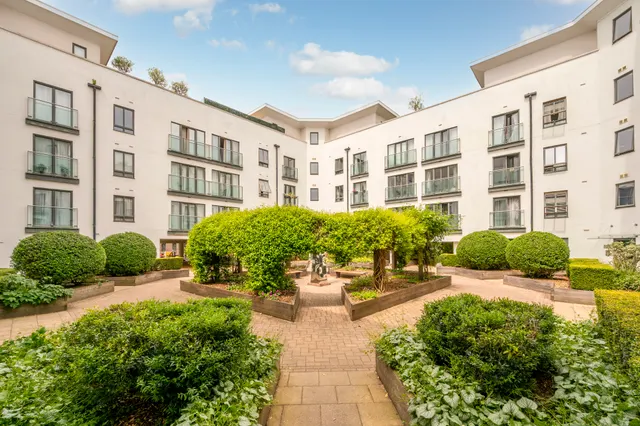 58 Queen Marys House, 1 Holford Way, London, photo 1