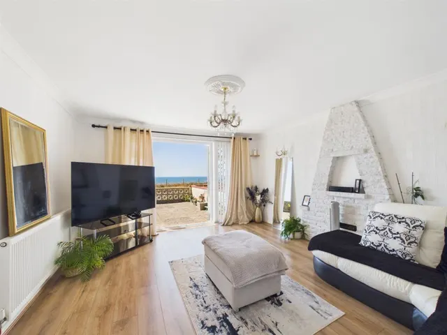 The Promenade, Peacehaven, BN10, photo 3