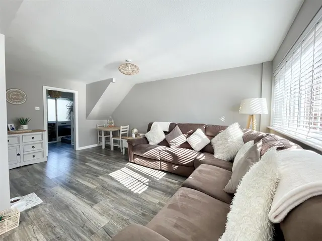 Heighton Crescent, Newhaven, photo 1