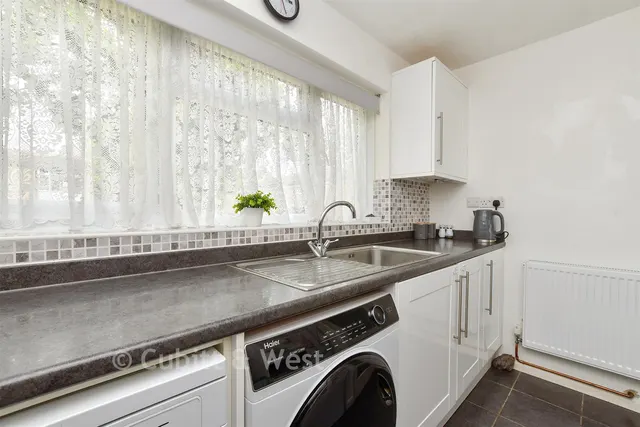 Greathurst End, Bookham, KT23, photo 3