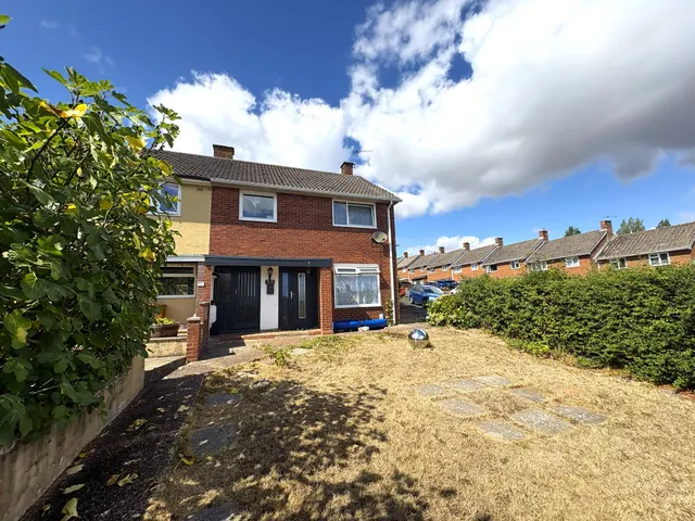 Pellinore Road, photo 1
