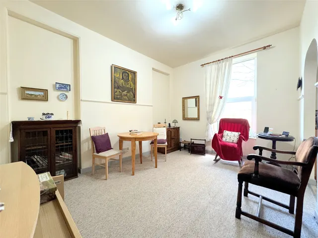 St. Nicholas Street, Bodmin, PL31, photo 3