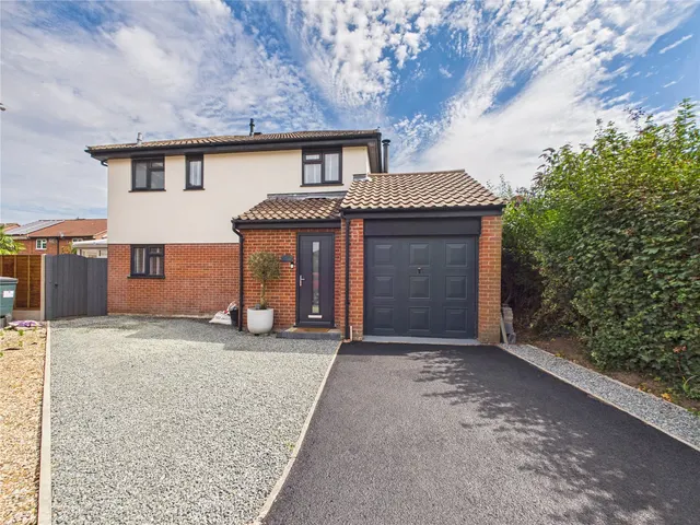 Priors Drive, Old Catton, Norwich, Norfolk, NR6 7LJ, photo 1
