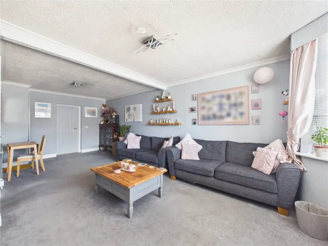 New Cheltenham Road, Kingswood, BS15, photo 3