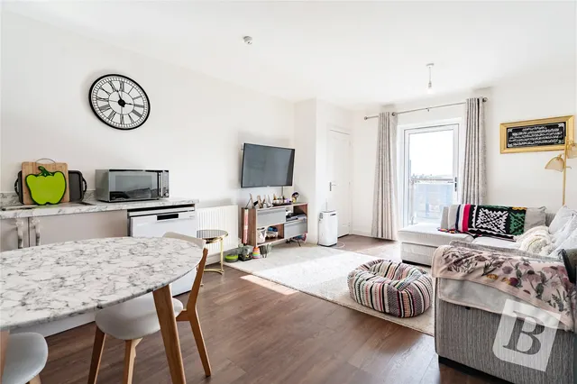 Lance Street, Rainham, RM13, photo 3