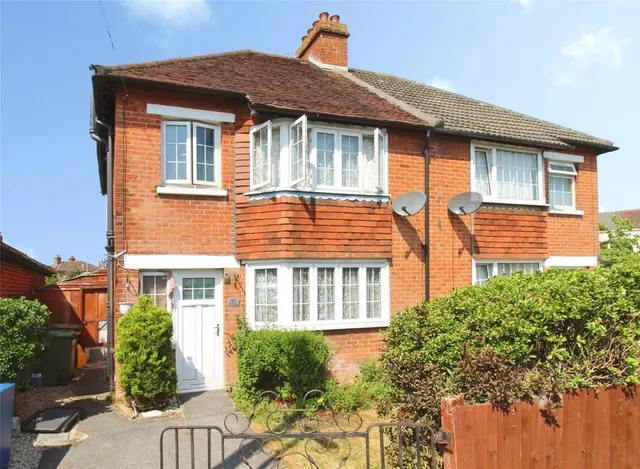 Knighton Road, Southampton, Hampshire, SO19, photo 1