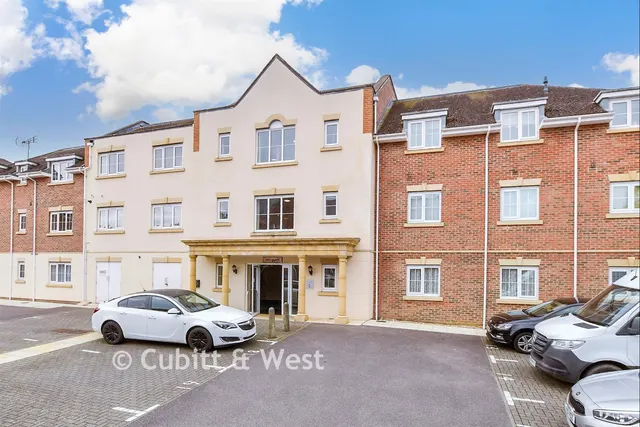Spiro Close, Pulborough, RH20, photo 1