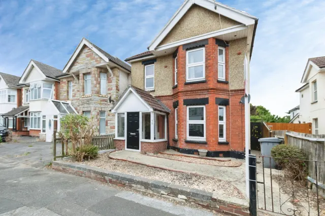 Bingham Road, Bournemouth, photo 1