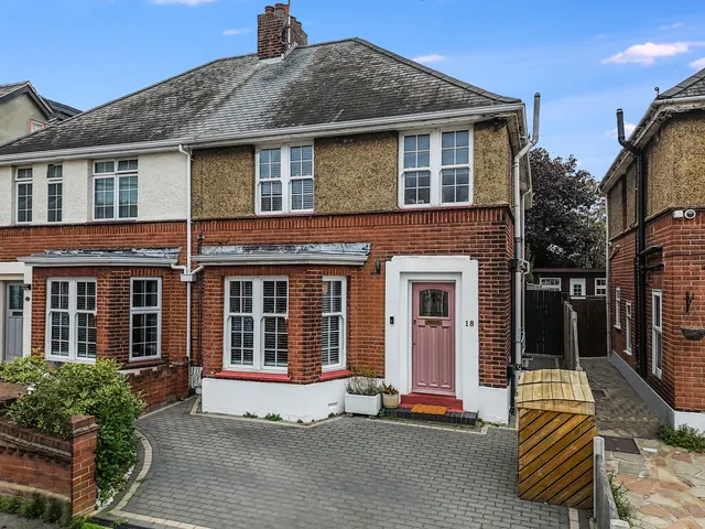 Kingston Crescent, Chelmsford, CM2, photo 3