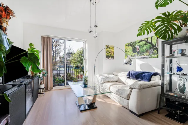 Kew Road, Richmond, TW9, photo 1