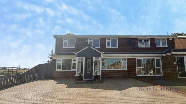 Penhill Close, Ouston, Durham, DH2, photo 1