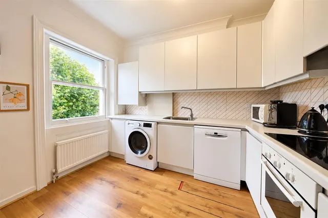Steeles Road, Belsize Park, NW3, photo 3