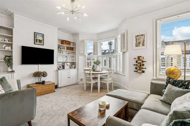 Leathwaite Road, London, SW11, photo 1