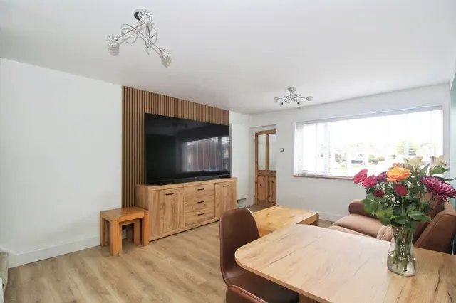 Azalea Drive, Burbage, LE10, photo 2