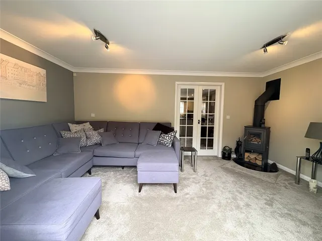 Rosefield Close, Fernwood, NG24, photo 3