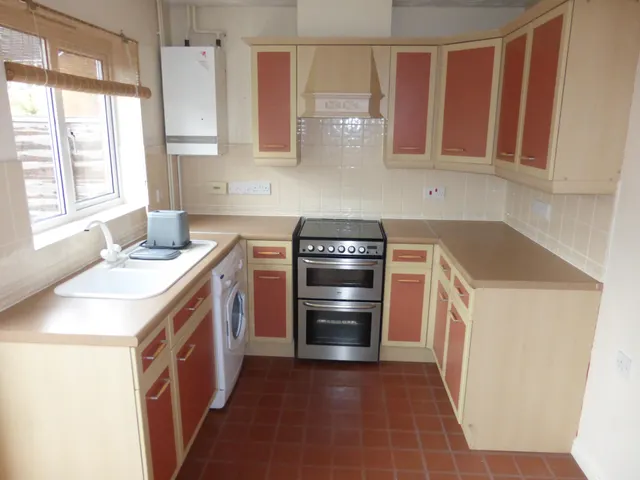 Middleham Close, Peterborough, PE2, photo 2