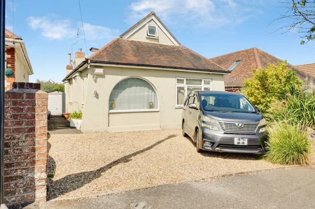 Brierley Road, Bournemouth, photo 1