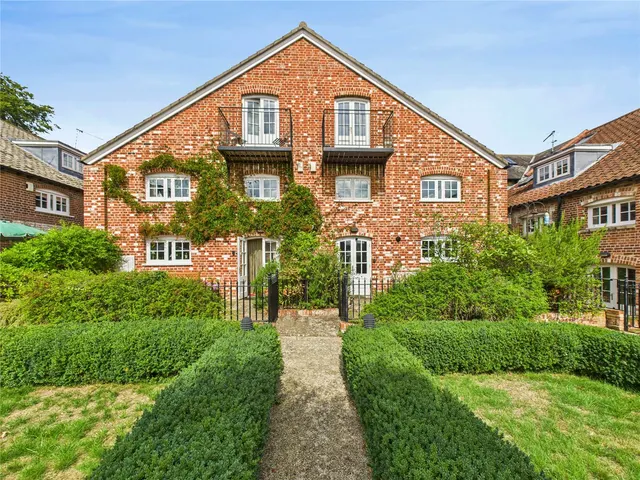 Crown Place, Woodbridge, IP12, photo 1