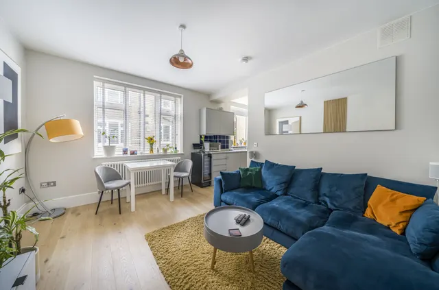 Flat C, 42 Queens Row, London, London, SE17 2PX, photo 1