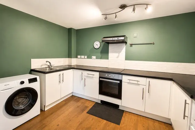 Hagley Road, B16, photo 2
