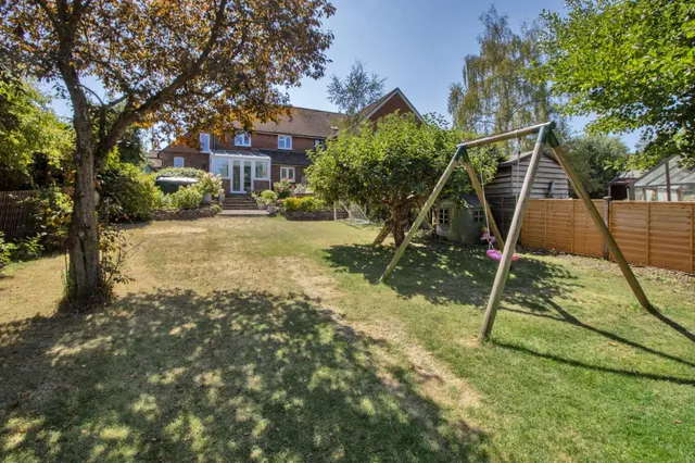 Photo 2 — Sevenoaks, Kent, TN15 0QN