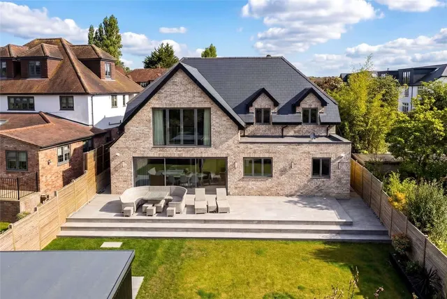 Photo 2 — Hillcrest Road, Loughton, Essex, IG10 4QH