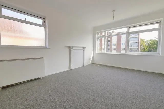 Tennyson Road, Worthing, BN11, photo 2