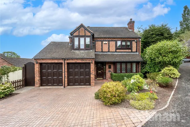 Chesterton Close, Hunt End, Redditch, Worcestershire, B97 5XS, photo 1