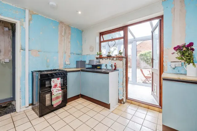 Photo 2 — Hathersage Avenue, North Hykeham, Lincoln