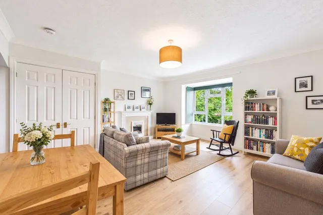 2 bedroom flat — Wyre Mews, The Village, North Yorkshire, YO32