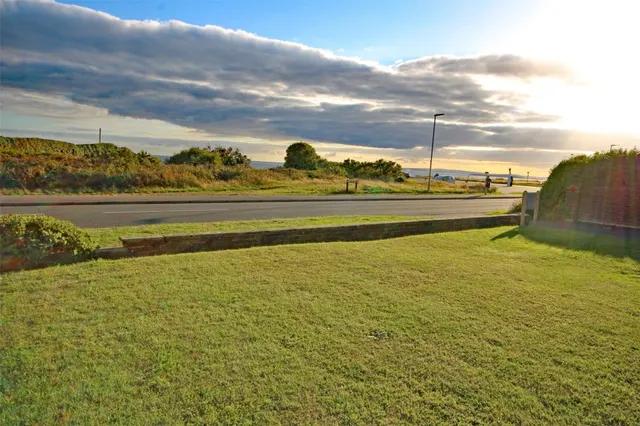 Barton on Sea, New Milton, photo 2