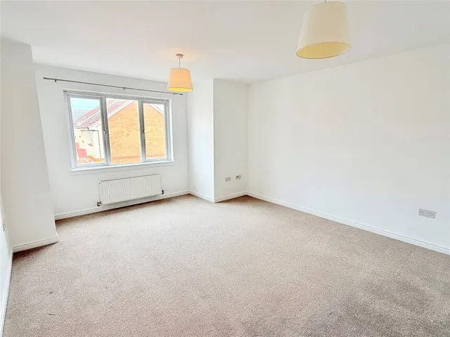 Photo 2 — Duthac Court, Dunfermline, Fife, KY11