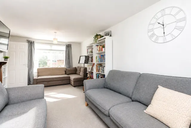 Oakley Road, Bordon, GU35, photo 3