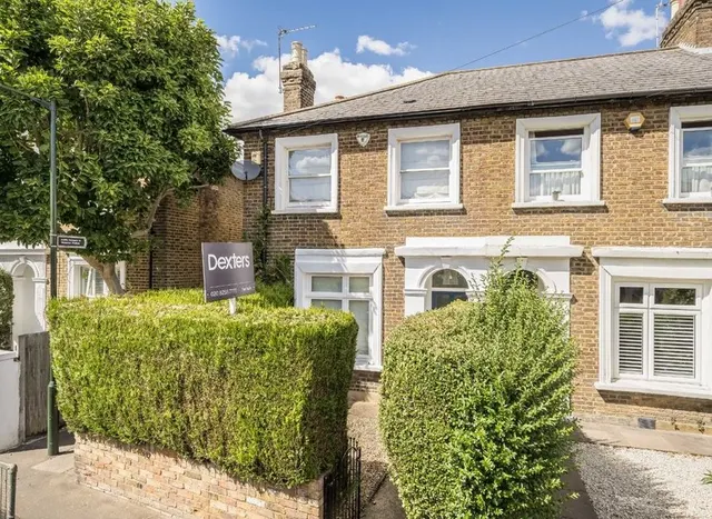 Oldfield Road, Hampton, TW12, photo 1