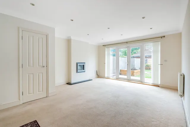 Limetree Mews, Tatsfield Nr Westerham, TN16, photo 2