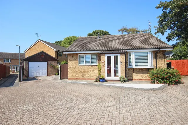 Beckside, Hornsea, photo 1